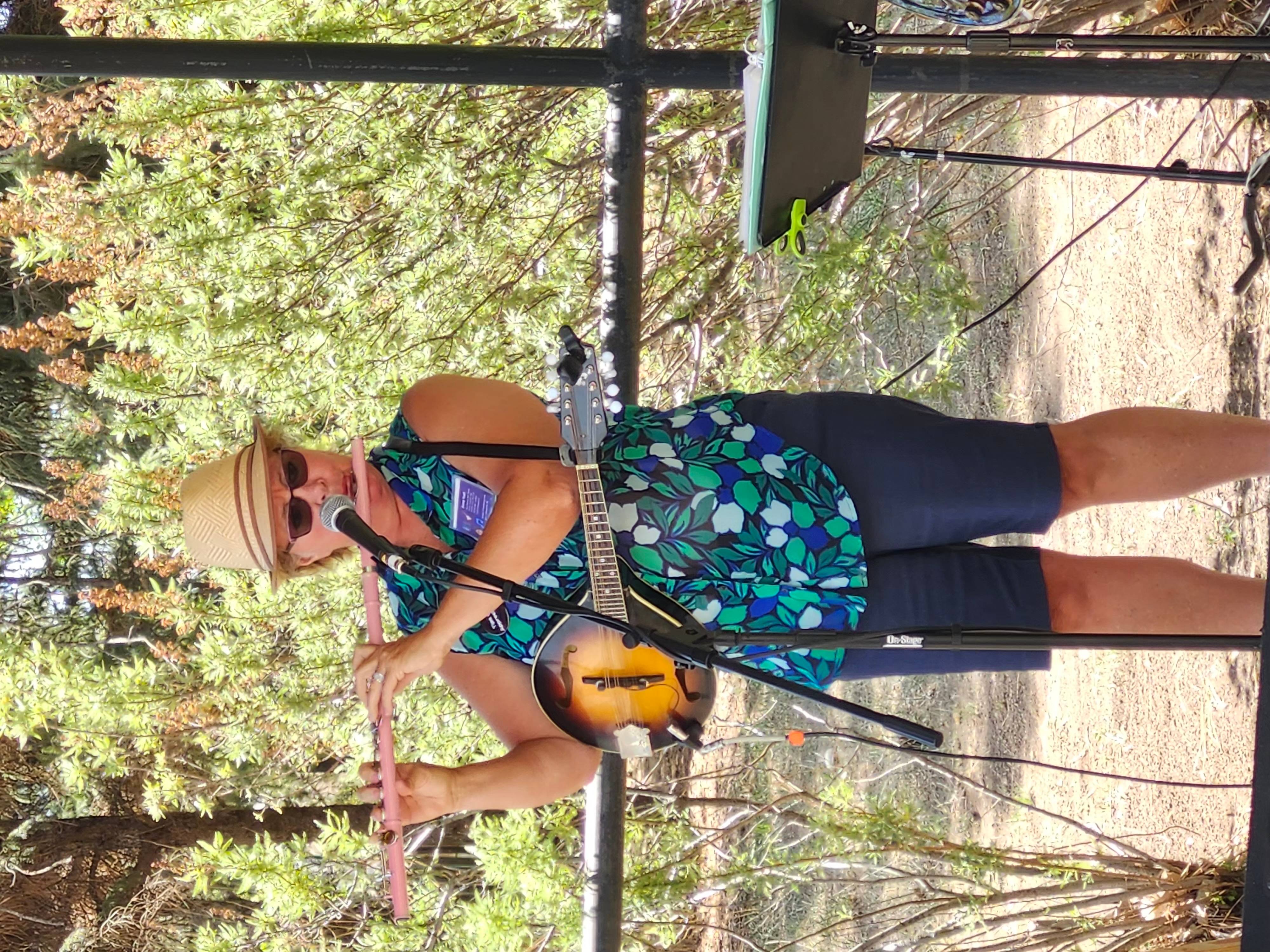 Anne Yust