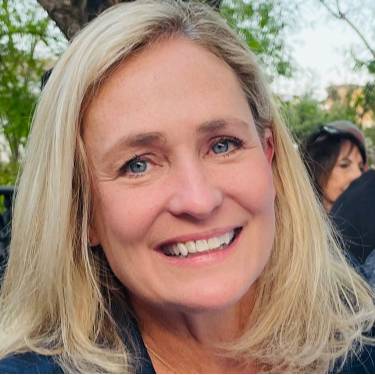 Mary Beth Cunin