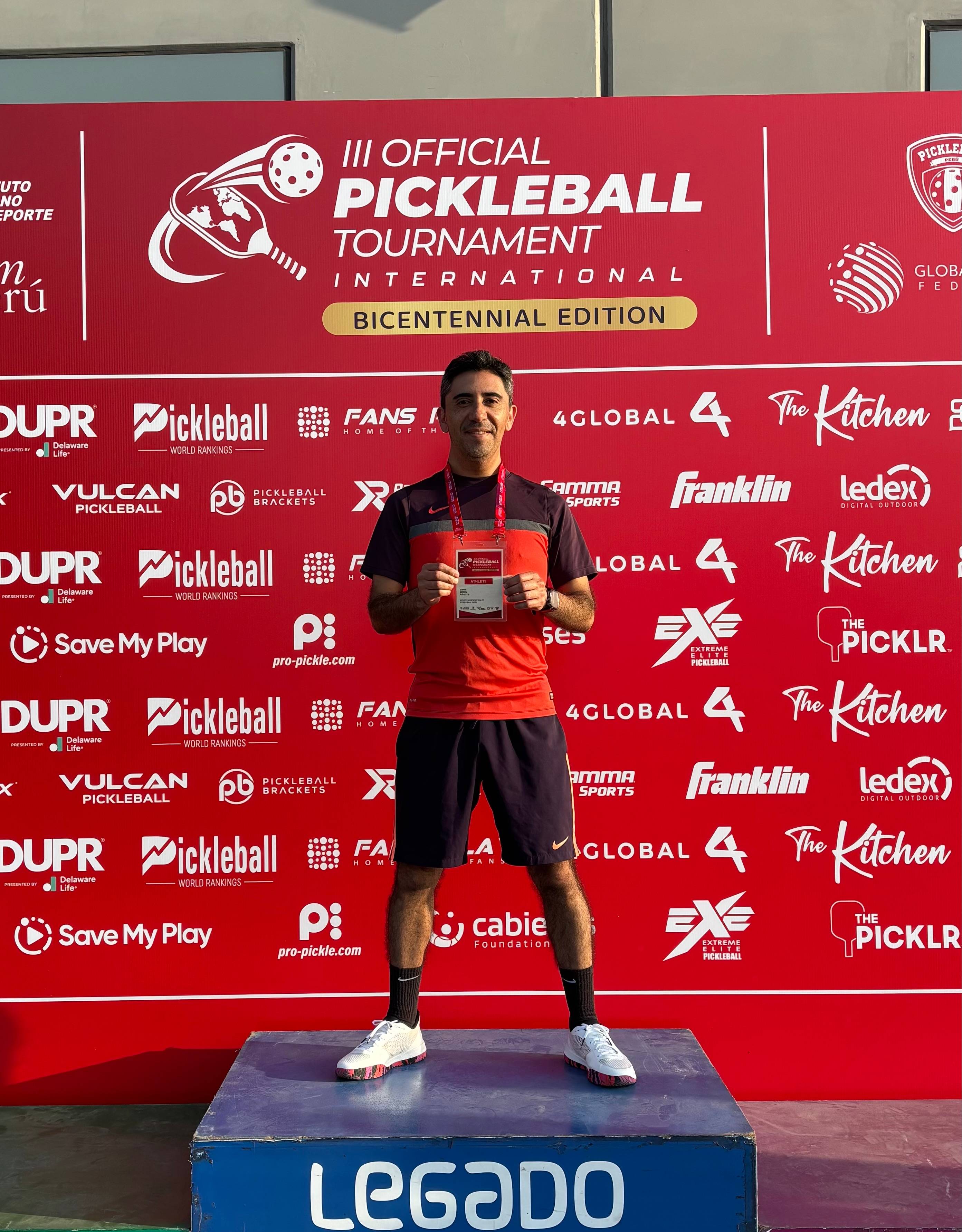Carlos Medel