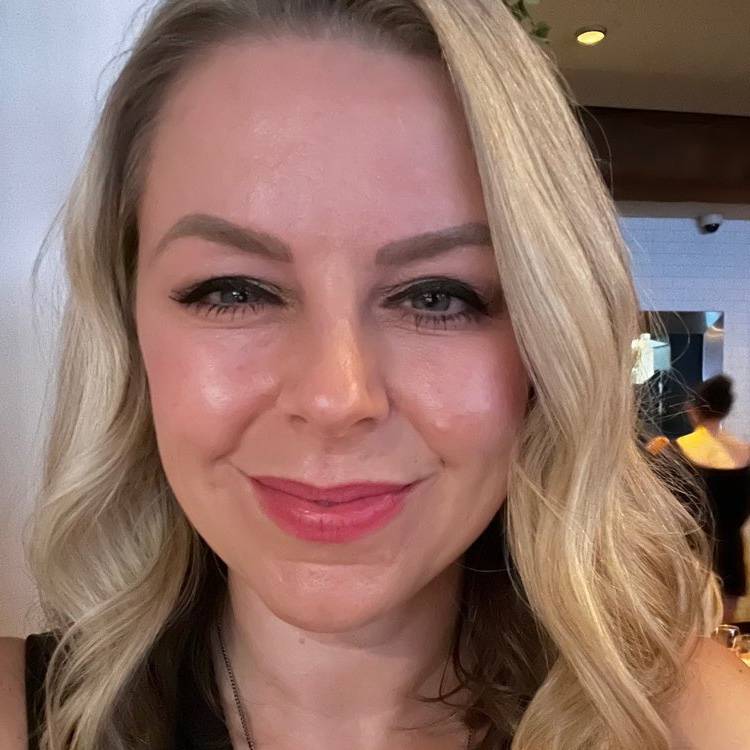 Courtney Nolan