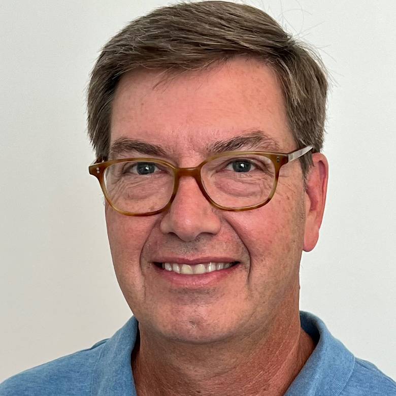 Mark P Davis