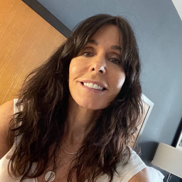 Debbie Hayes