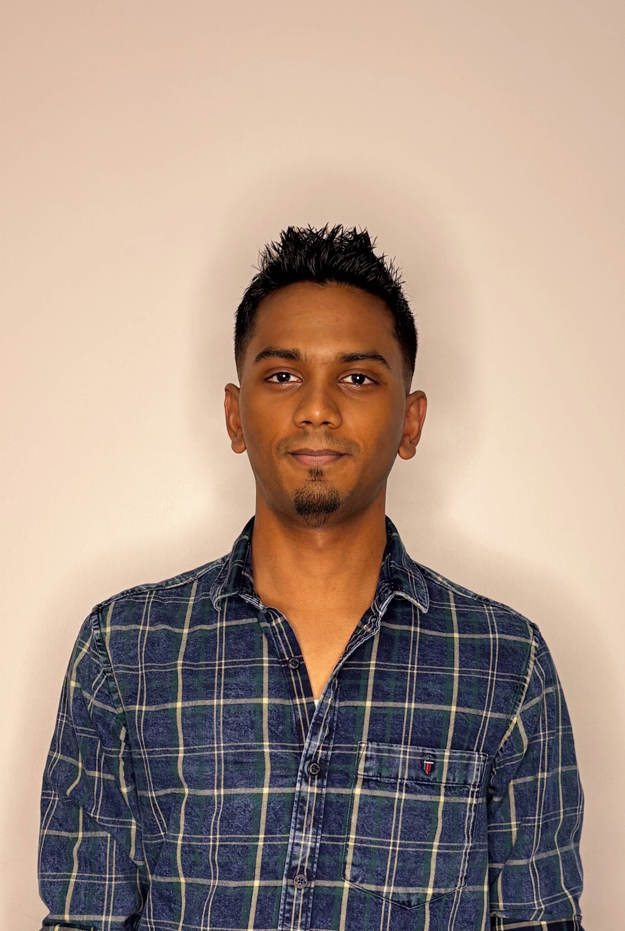 EZ Lakshmanan