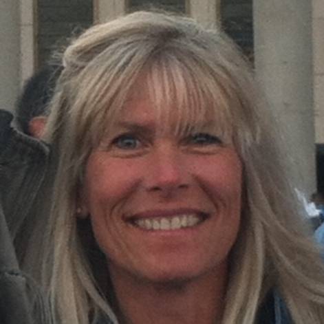 Lucinda Farnady