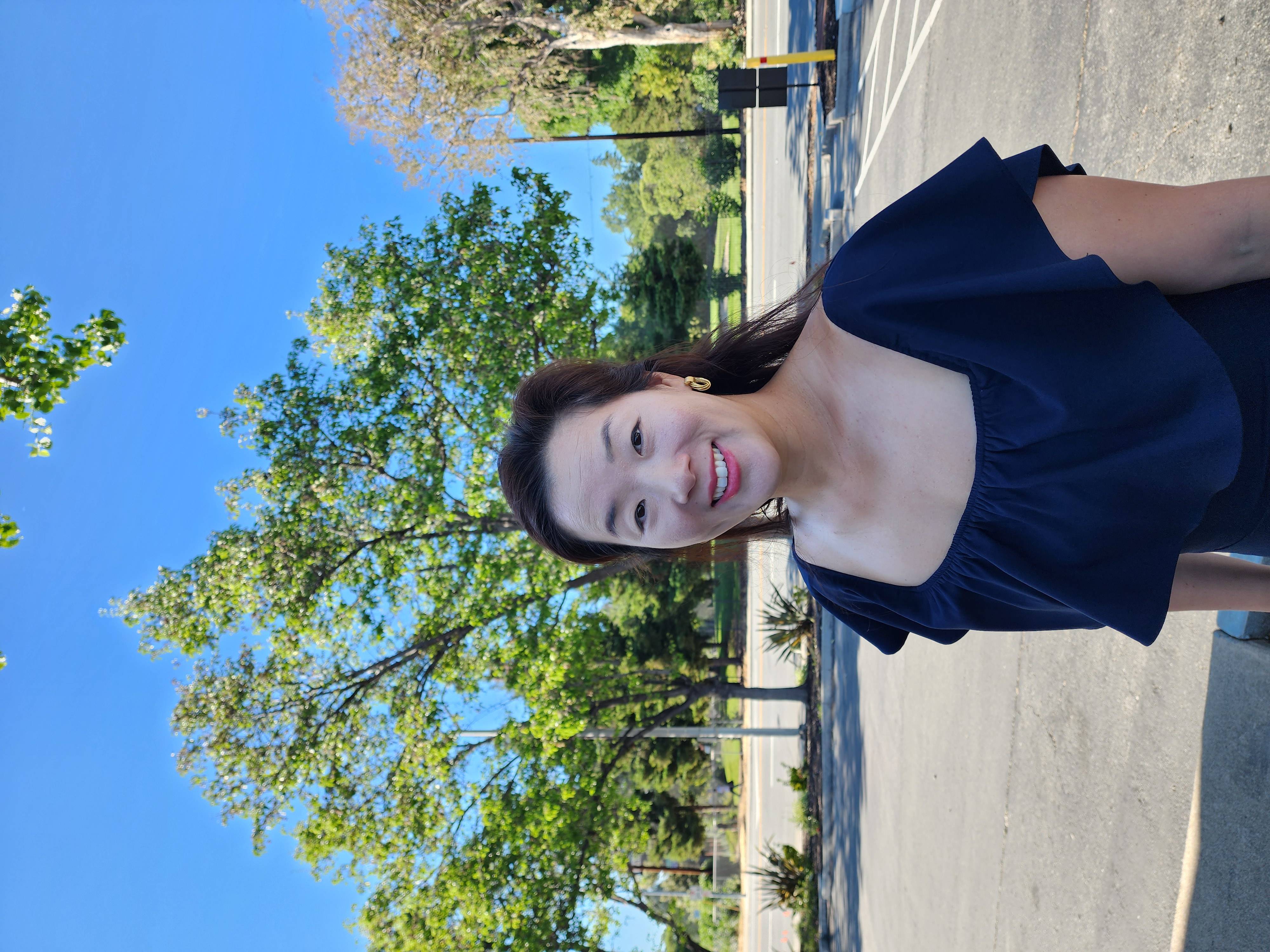 Julia Hong