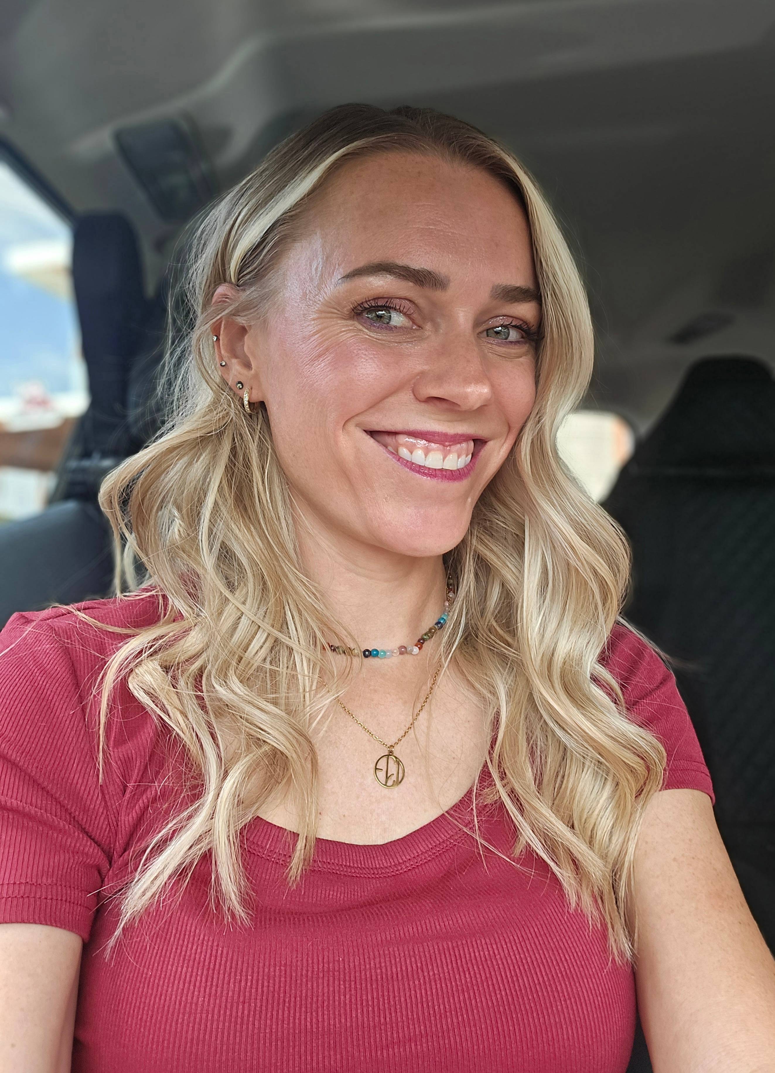Lindsay Jones