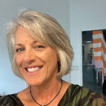 Julie Ovenhouse