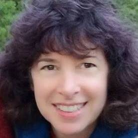 Leslie S Thomas