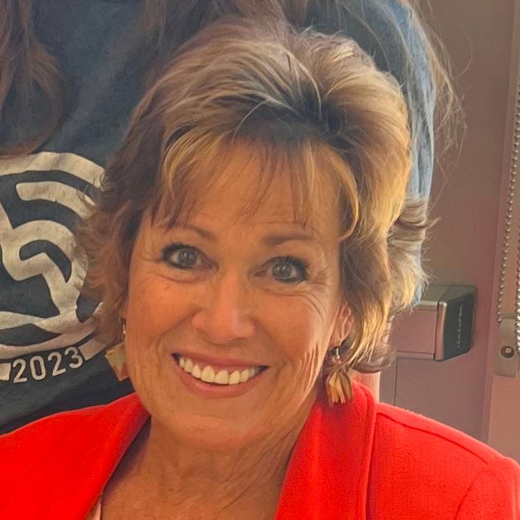 Lezlie Evans