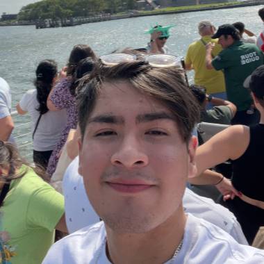 Luis Tello