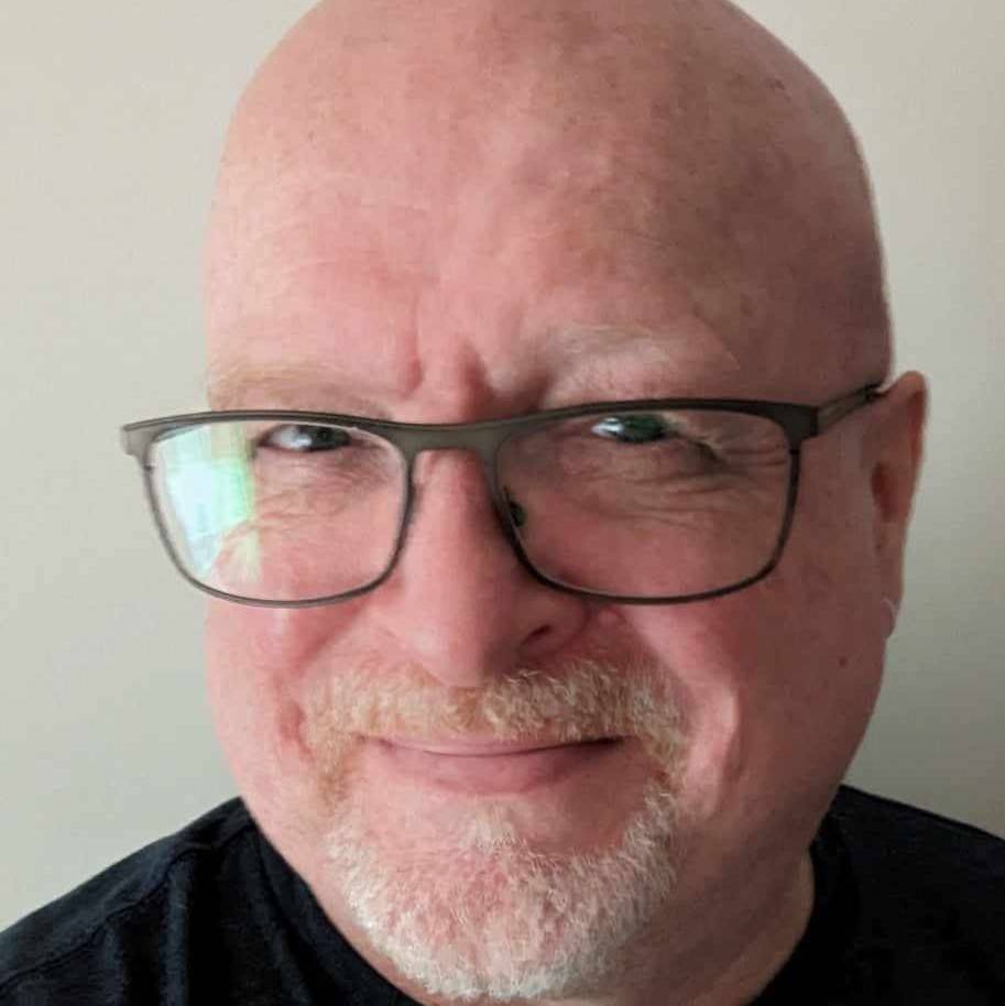 Robin MacNeil