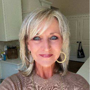 Suzanne Norris