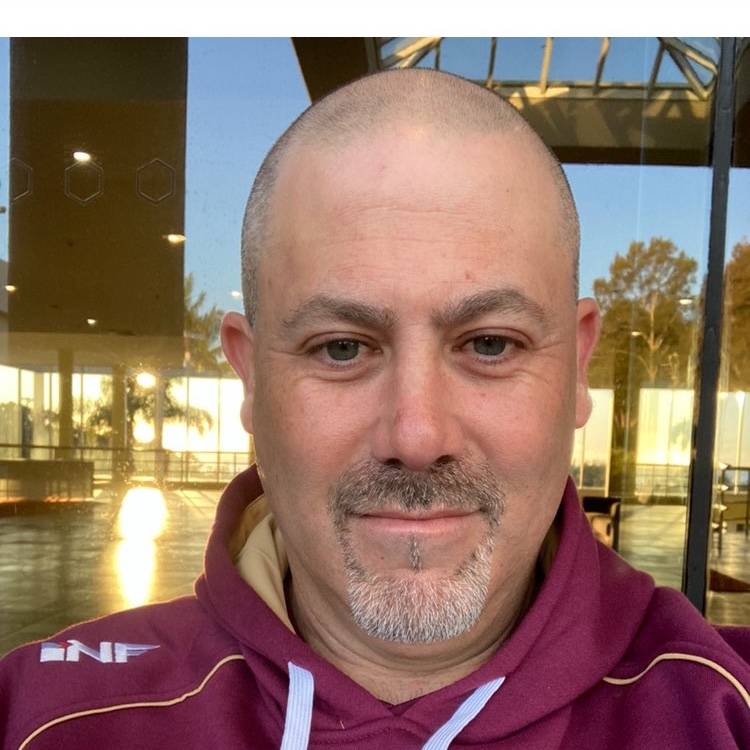 Robert Vella