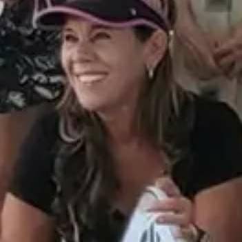 Lourdes Santos