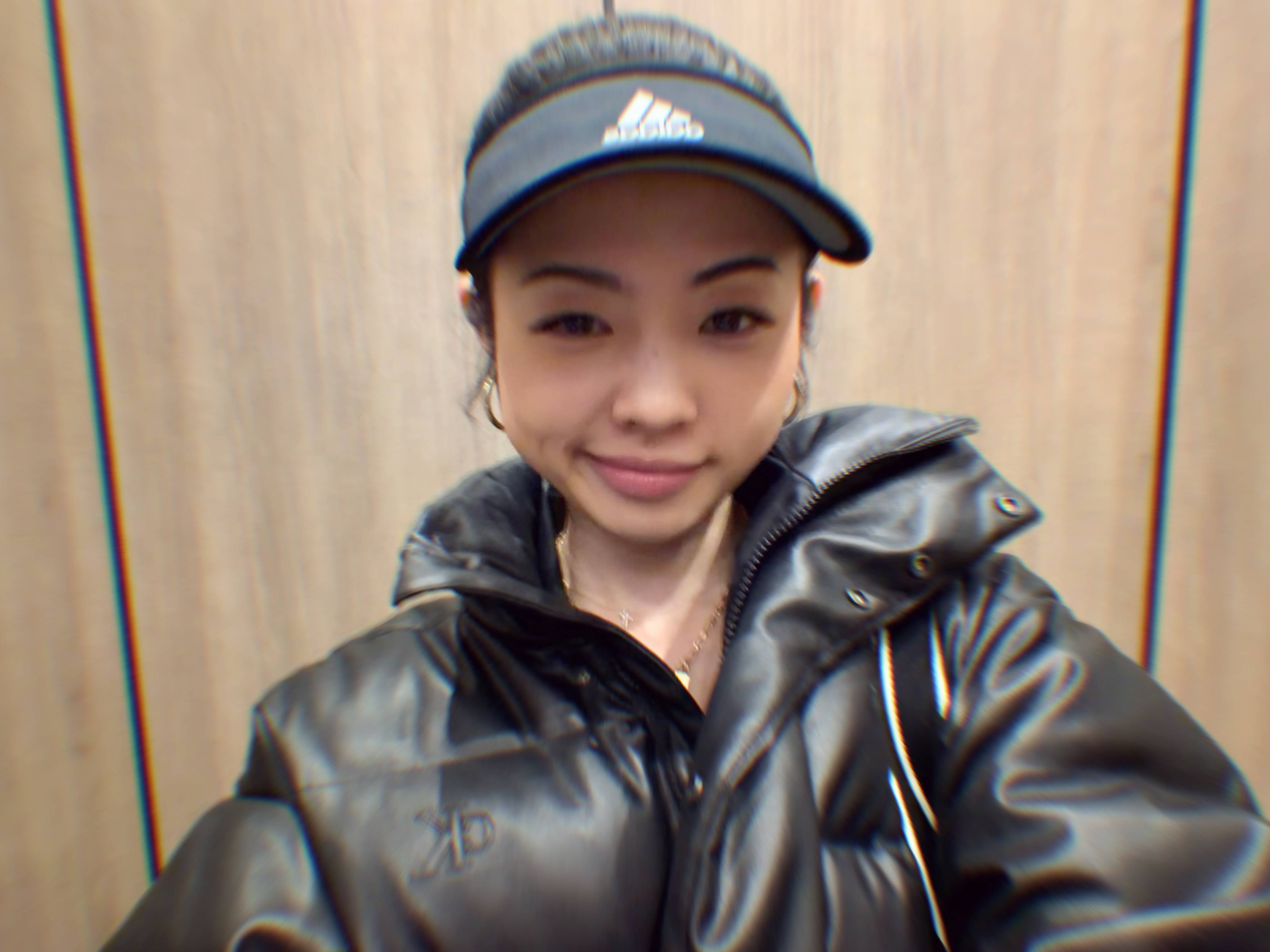 Rosy Zhong
