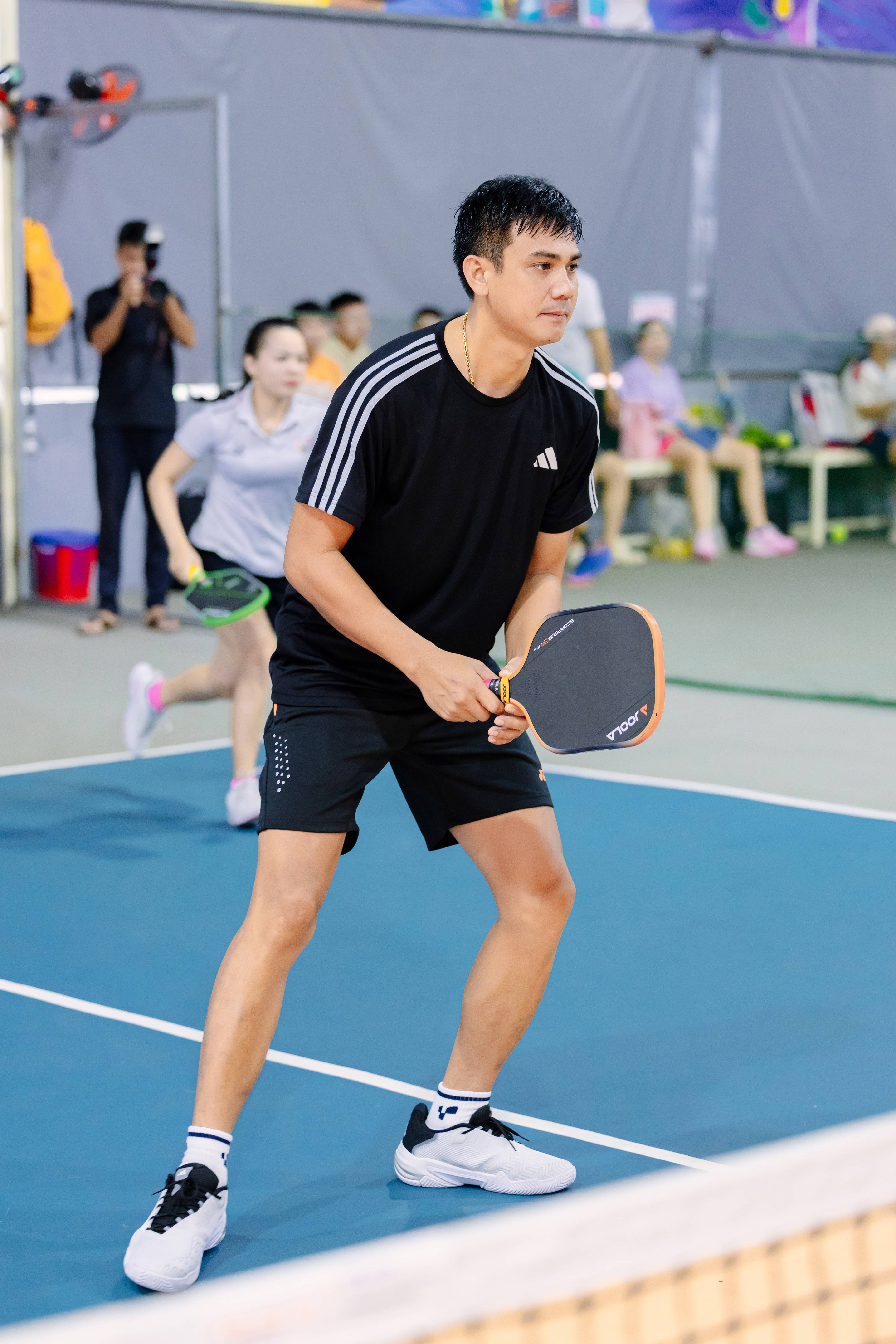 Luận Trần