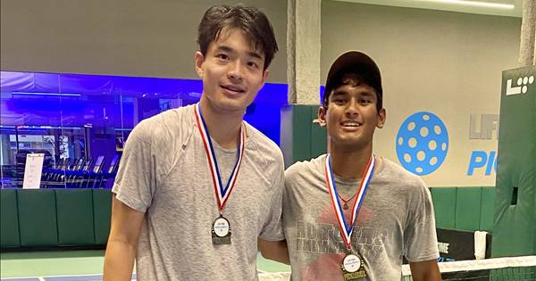Singles Mid-Week Moneyball