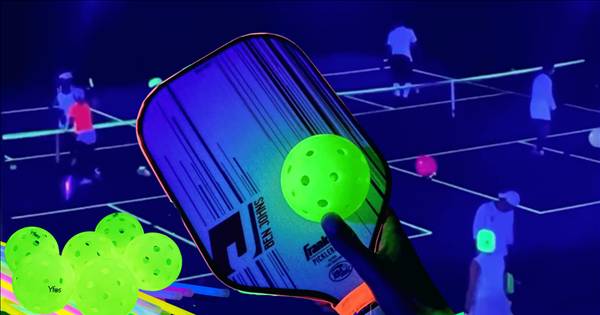 Lifetime Easton Halloween Neon Mixer